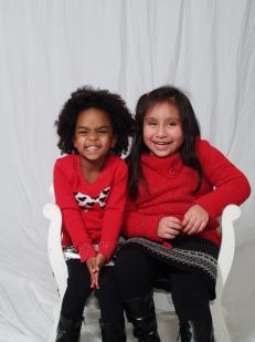 Naomi's insistence on closing her eyes made Lili start laughing